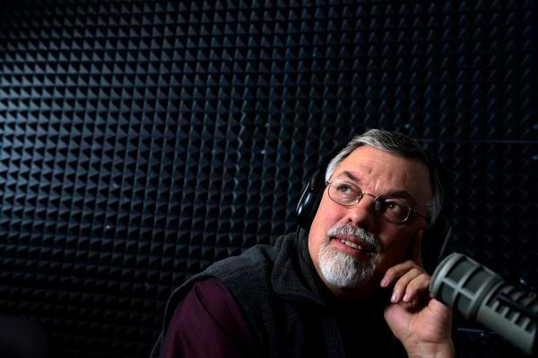 Bob Enyart, conservative firebrand and pastor, dies of
COVID-19 1