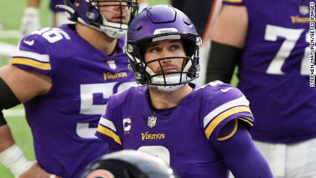 Analysis: A new Covid-19 struggle is how to treat the
unvaccinated 1 Analysis: A new Covid-19 struggle is how to treat the
unvaccinated 1