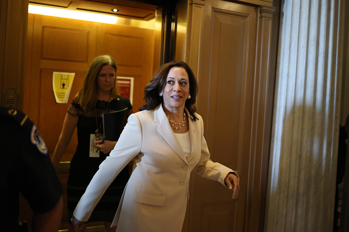 Harris' office does damage control over student’s Israel
'ethnic genocide' comment 1