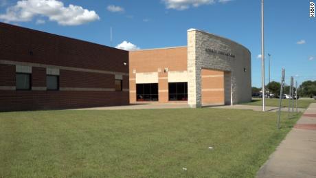 Schools opening after Labor Day could see fresh burst of
coronavirus cases 1