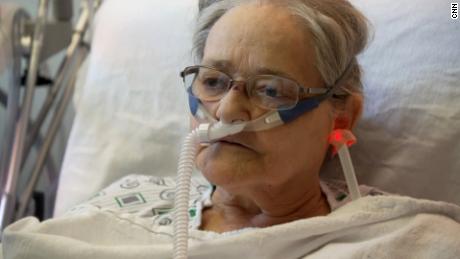 Kentucky hospital pushed to its limits as lawmakers extend
state of emergency due to Covid-19 surge 1