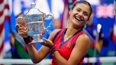 Emma Raducanu, US Open winner, finds new fans in
China 1