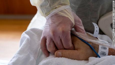 New analysis estimates $5.7 billion price tag for treating
unvaccinated Covid-19 patients in the last 3 months 1