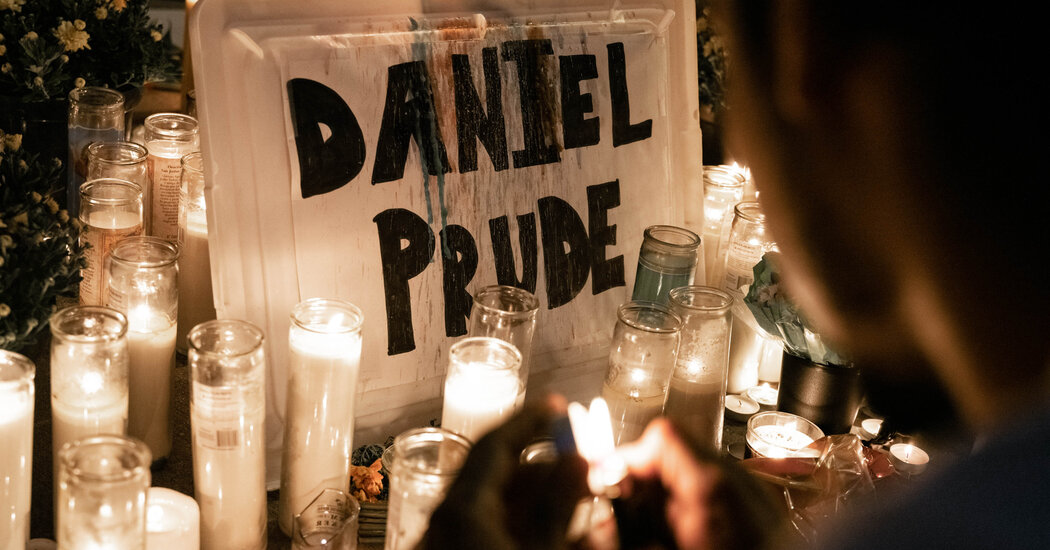 Officer in Daniel Prude's Death Faces Departmental Charge in
Rochester 1