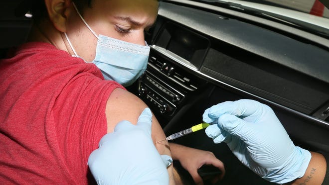 Unvaccinated are 11 times more likely to die of COVID-19,
CDC studies show: Latest updates 1
