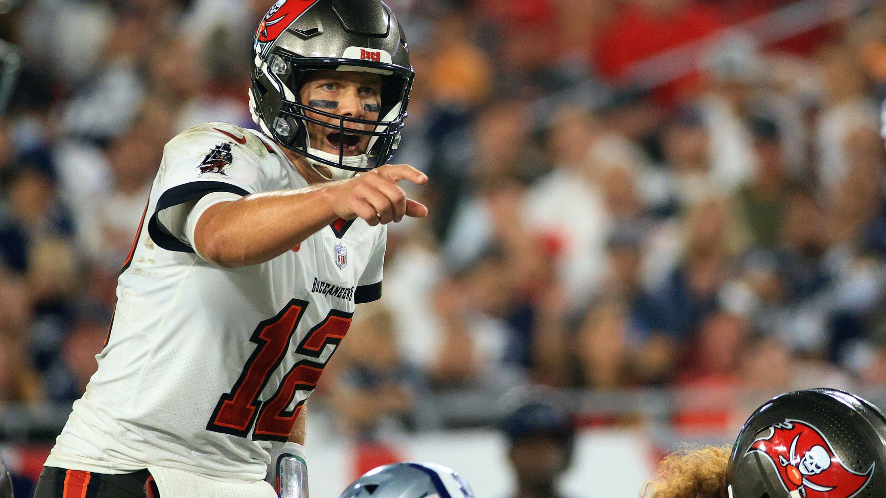 Watch Tom Brady Yell ‘No’ To Coach And Call His Own Damn
Play To Win Season Opener 1 Watch Tom Brady Yell ‘No’ To Coach And Call His Own Damn
Play To Win Season Opener 1