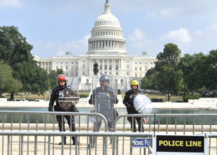 Federal Officer Arrested At Capitol Rally With Gun Won’t Be
Charged 1