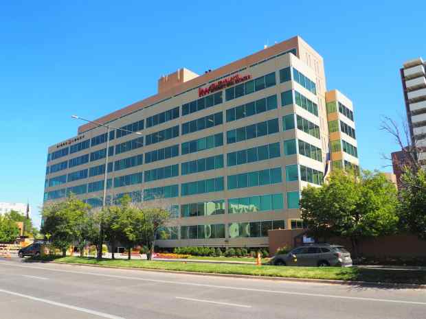 Broe looks to replace Cherry Creek office building with
residential project 1