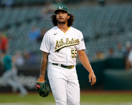 Oakland A’s underwhelm vs. Mariners to open final
homestand 1