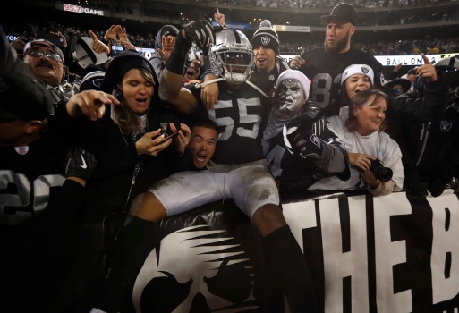 Raiders’ Black Hole co-founder ‘Raider Rob’ Rivera dies of
COVID-19 1