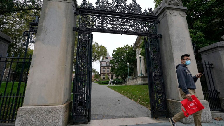 Brown tightens COVID-19 restrictions as campus cases
rise 1
