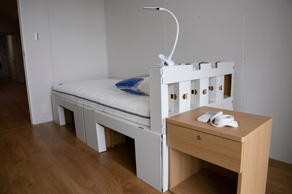 ‘Anti-sex’ Olympics beds to be used for Japanese COVID-19
patients 1