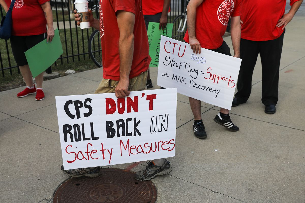 CPS has tallied nearly 500 COVID-19 cases, still has no
safety agreement with its teachers union; Arwady calls number ‘very
low’ 1 CPS has tallied nearly 500 COVID-19 cases, still has no
safety agreement with its teachers union; Arwady calls number ‘very
low’ 1