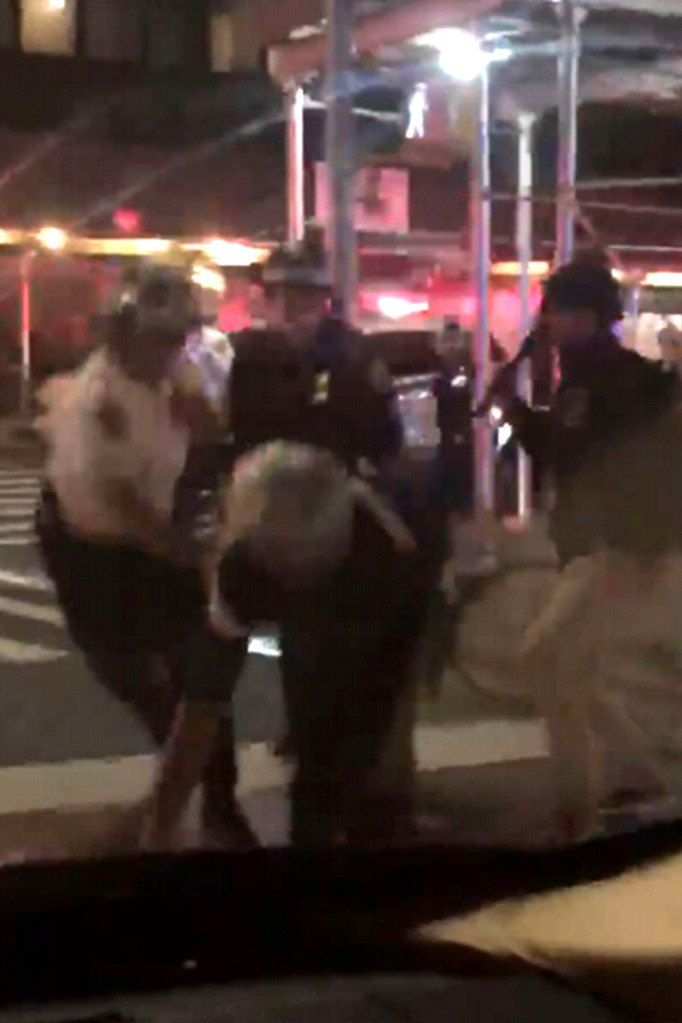 George Floyd protester sues NYPD, claiming cops beat
him 1