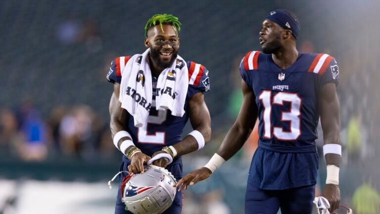 Nelson Agholor, Jalen Mills questionable for Patriots’
season-opener vs. Dolphins 1