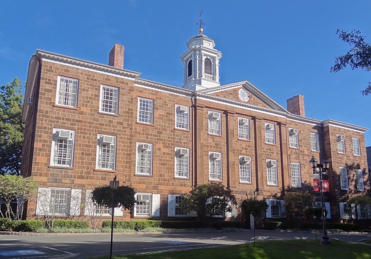 Rutgers Bars Unvaccinated Student From Virtual
Classes 1