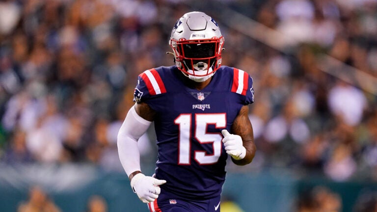 Patriots WR N’Keal Harry returns to practice after IR
stint 1 Patriots WR N’Keal Harry returns to practice after IR
stint 1