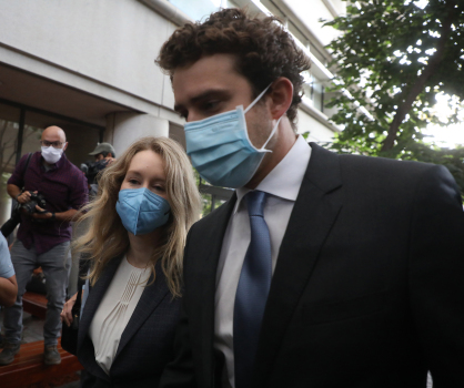 Theranos founder Holmes’ trial opens: Greedy liar or naive
innovator? 1