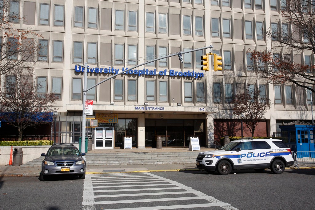 ‘A slap in the face’: Security guards at NYS-run health care
centers file suit over COVID-19 vaccine mandate 1
