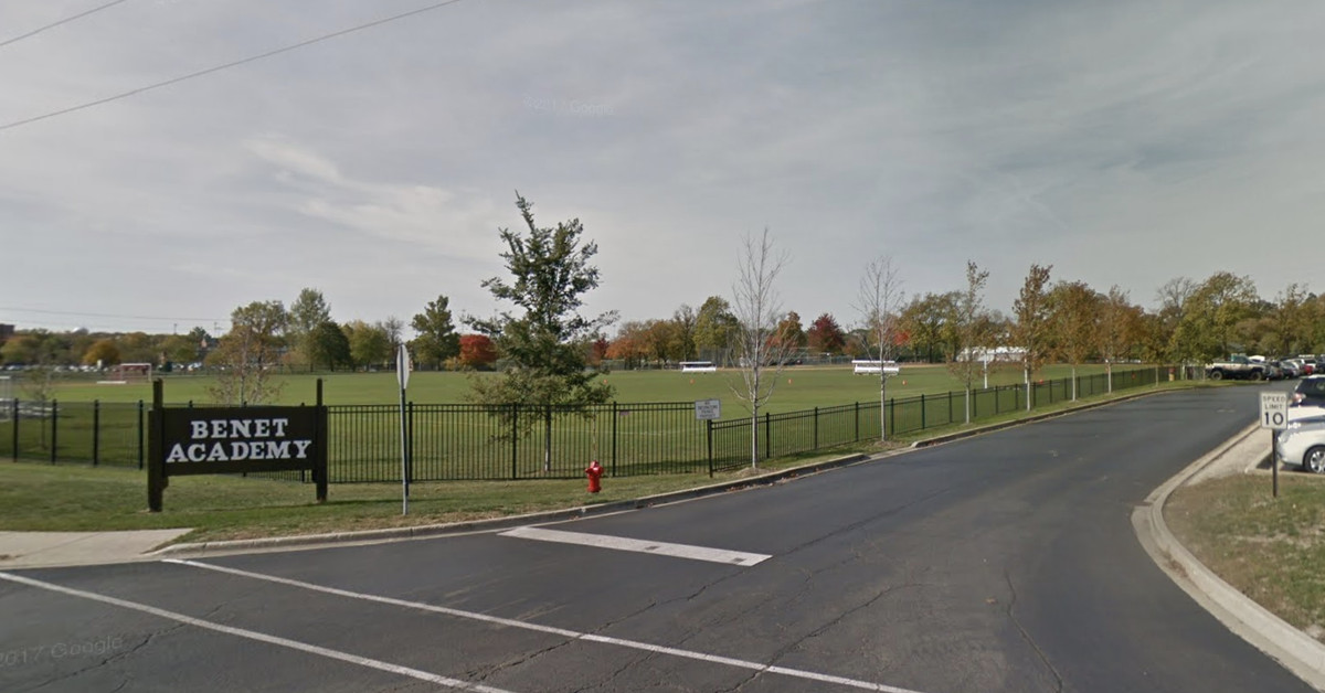 Benet Academy students, alumni protest after school
allegedly rescinds job offer to gay coach 1