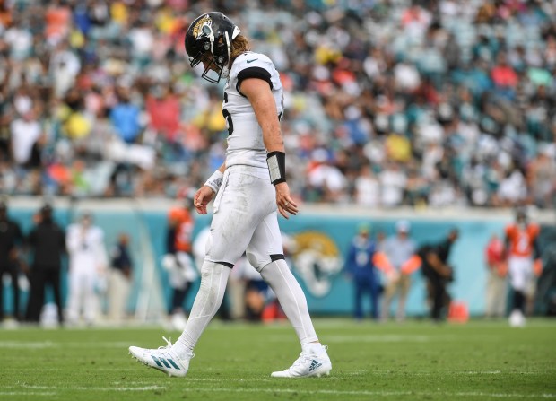 Broncos defense gives up opening TD to Trevor Lawrence and
Jaguars, then dominates rookie QB in Week 2 win 1