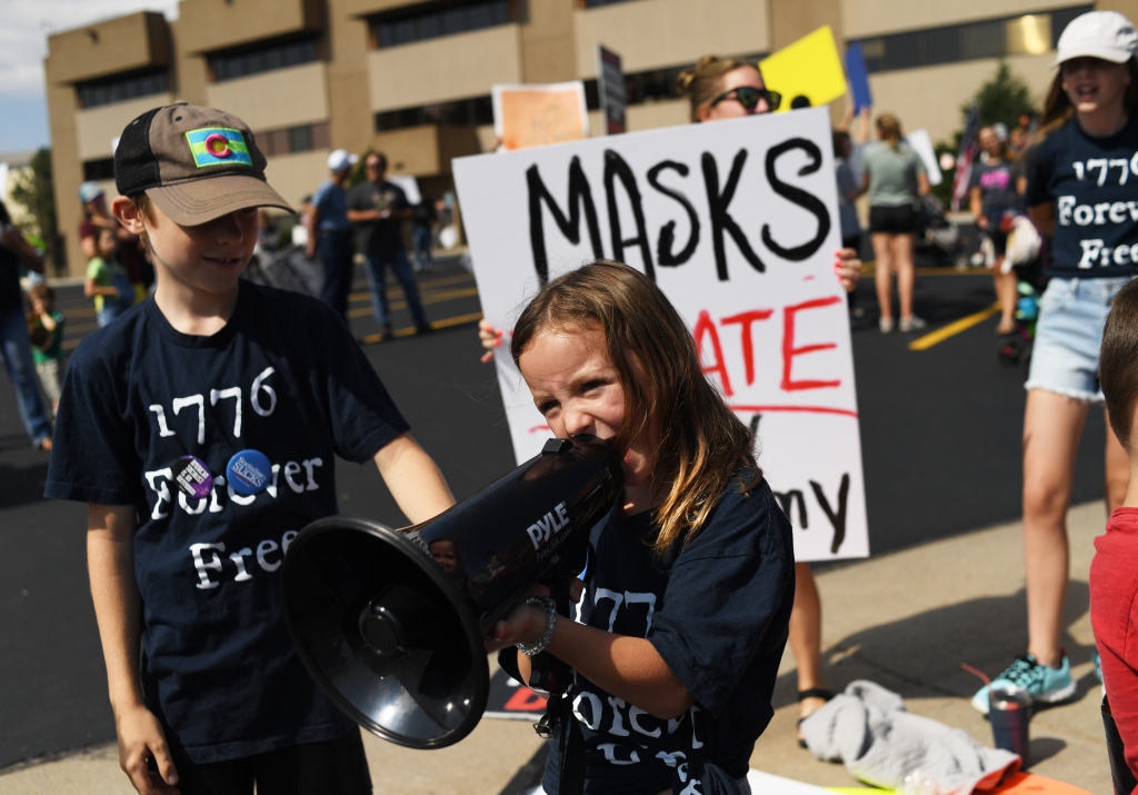 Jefferson County sets date to end mask mandate for schools,
businesses 1
