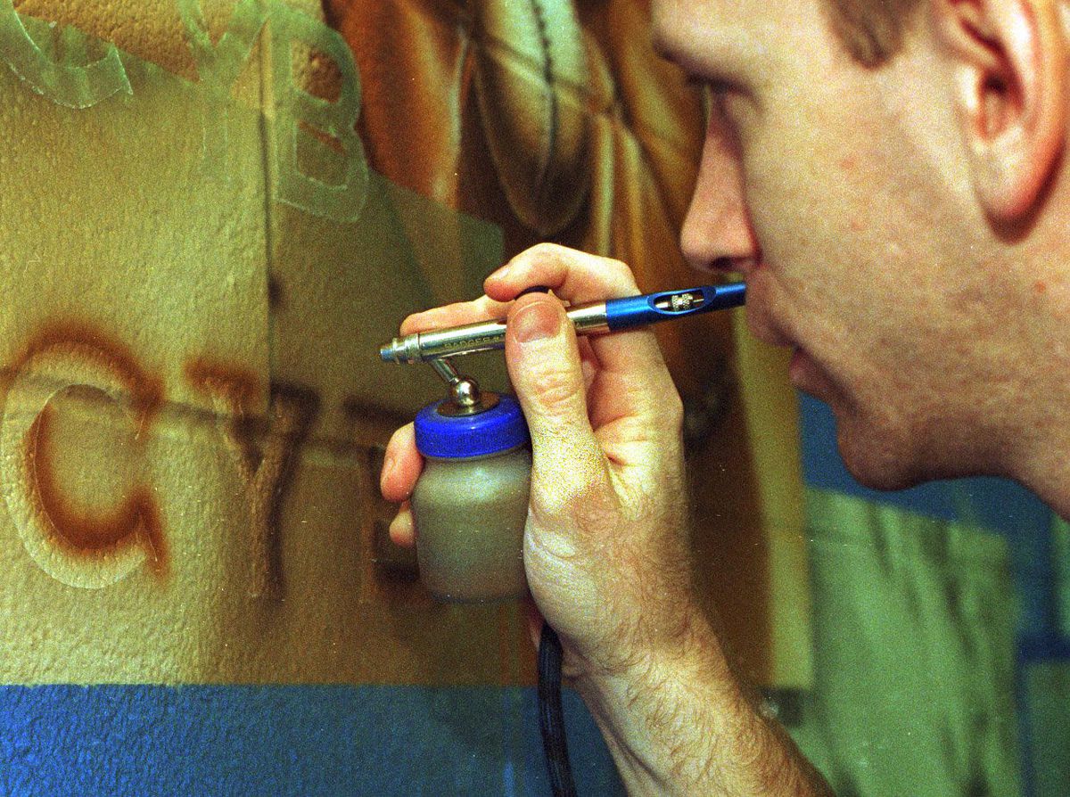 Timm Etters, who overcame many challenges — including
colorblindness — to become prolific muralist, dies. His work
adorned many schools. 1 Timm Etters, who overcame many challenges — including
colorblindness — to become prolific muralist, dies. His work
adorned many schools. 1
