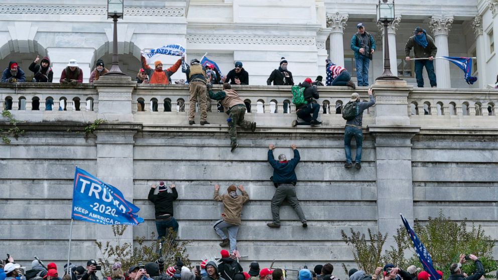 Jan. 6 trials slowed by mounting evidence in US Capitol
riot 1