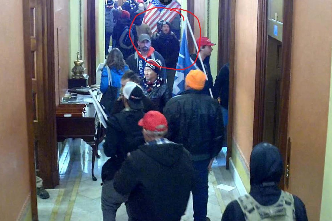 DOJ recommends four-month jail term for Air Force veteran
who joined Jan. 6 riot 1