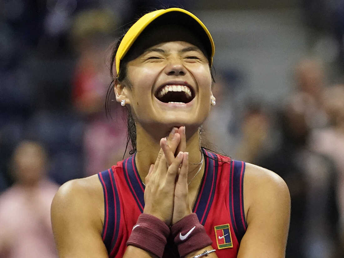 Two Unseeded Teens Battle Their Way Into US Open
Final 1