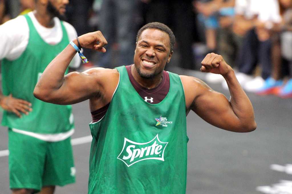 Ex-NBA All-Star Cedric Ceballos battling COVID-19 in
ICU 1