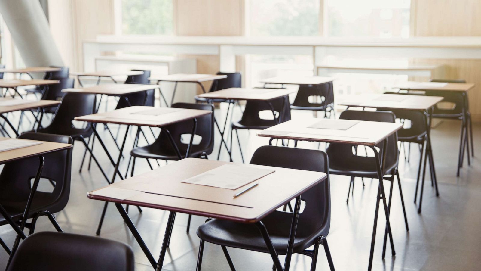COVID-19 live updates: School board votes to stop
quarantines, contact tracing 1
