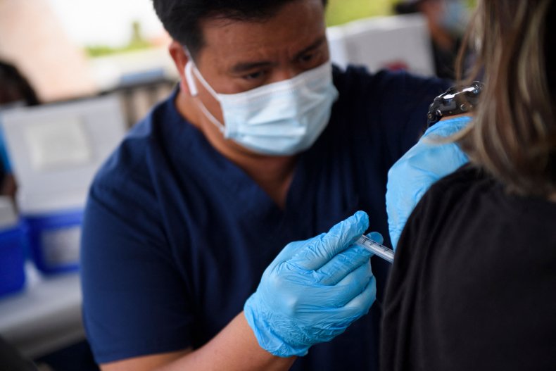 NYC Relaxes Quarantine Rules for Students as Vaccine
Mandates for Staff Take Effect 1