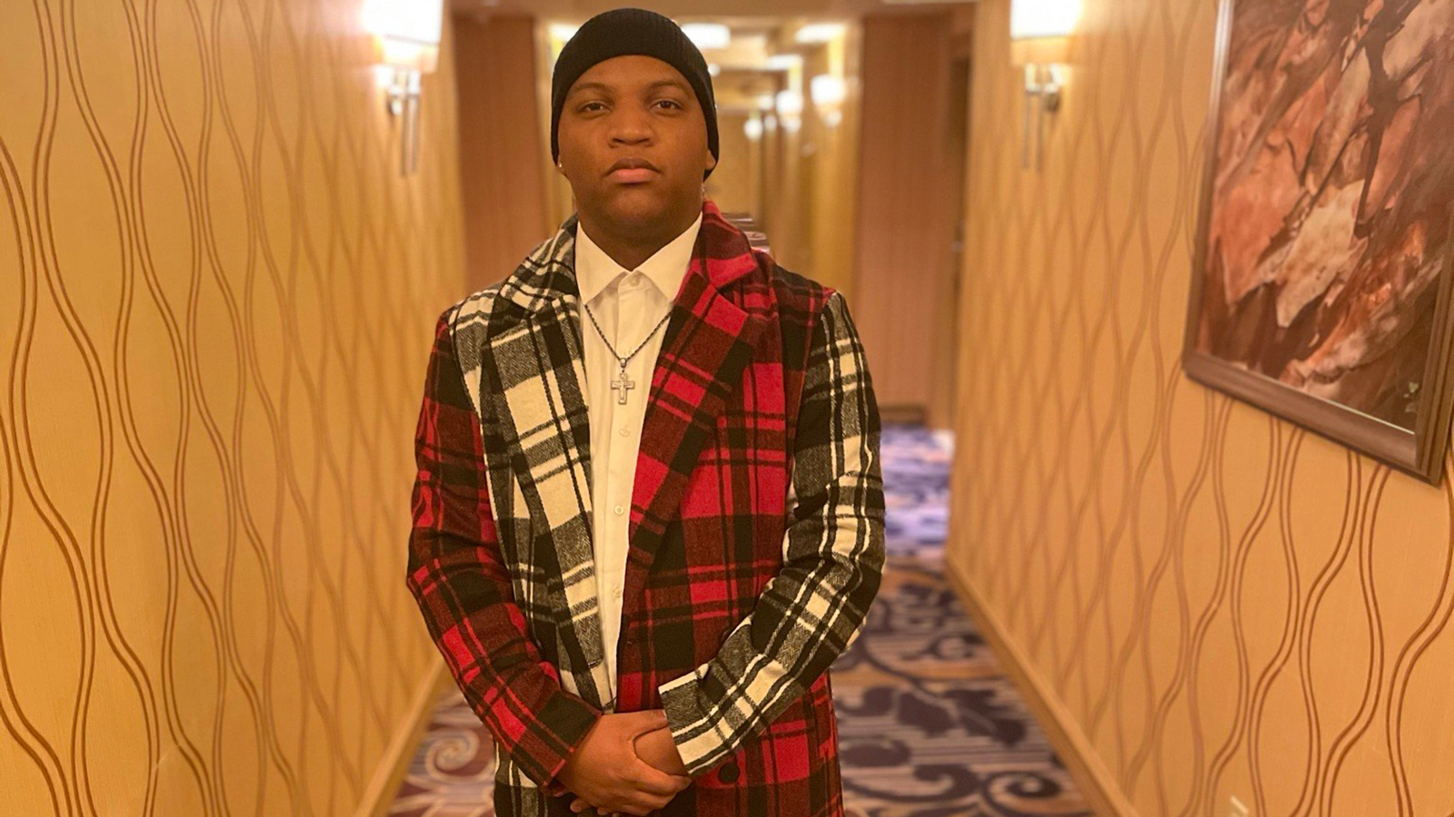 Illinois college student juggles excitement of returning to
campus with concern over Covid-19 1 Illinois college student juggles excitement of returning to
campus with concern over Covid-19 1