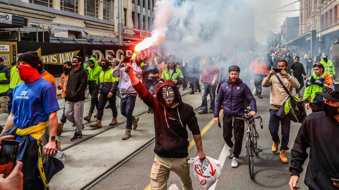 Anti-Vaccine Protesters Clash With Police In Melbourne,
Australia, For The 2nd Day 1