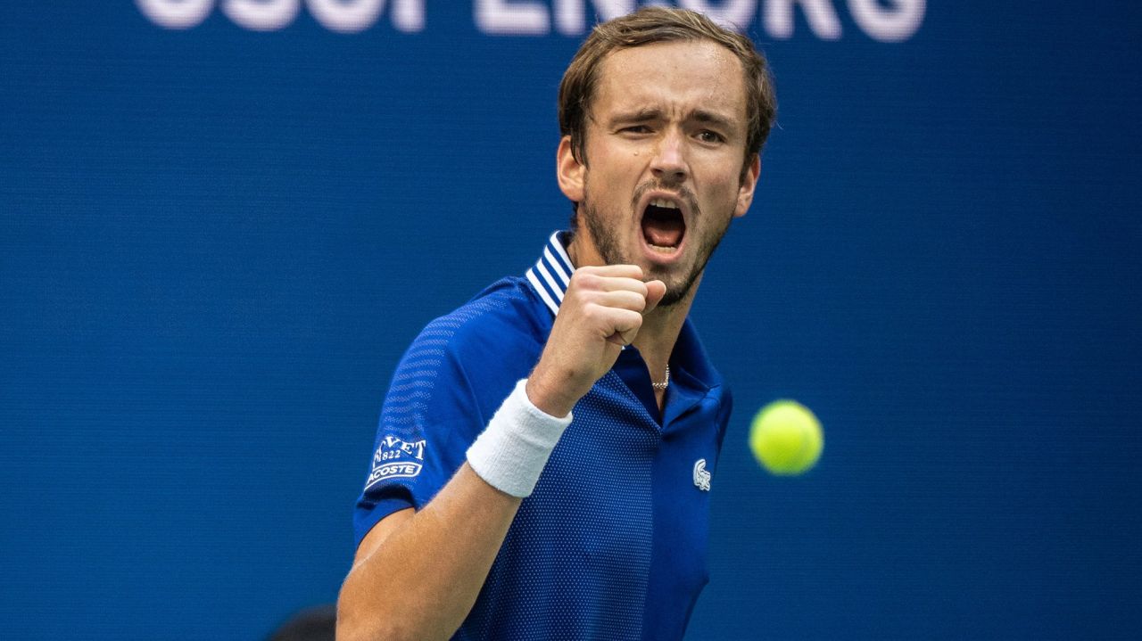 U.S. Open: Daniil Medvedev tops Felix Auger-Aliassime to
reach final 1