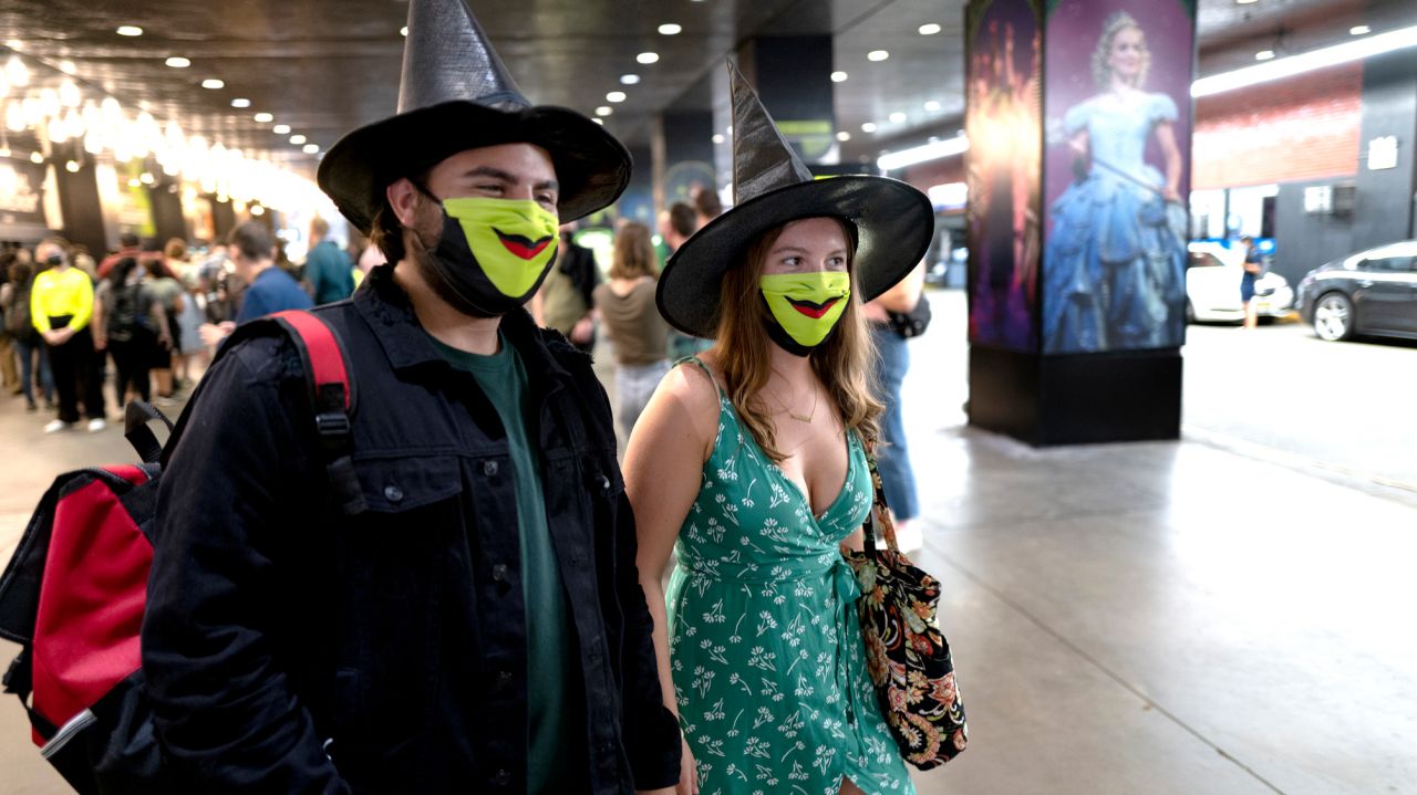 Cheers greet the reopening of three megahit Broadway
shows 1