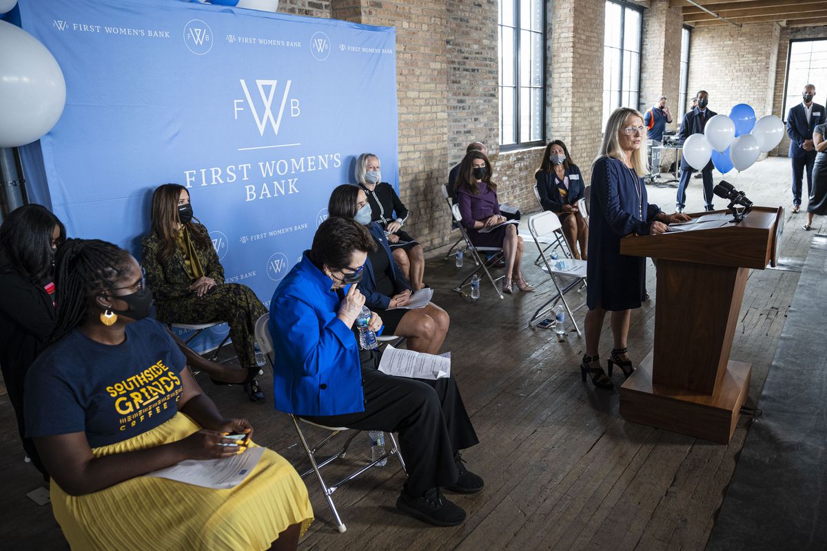 First Women’s Bank opens in Chicago with goal of fixing
gender lending gap 1