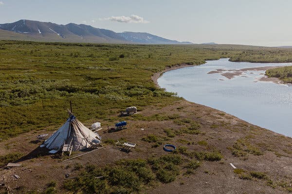 Russia Vaccinates Indigenous Yamal Herders Against
COVID-19 1