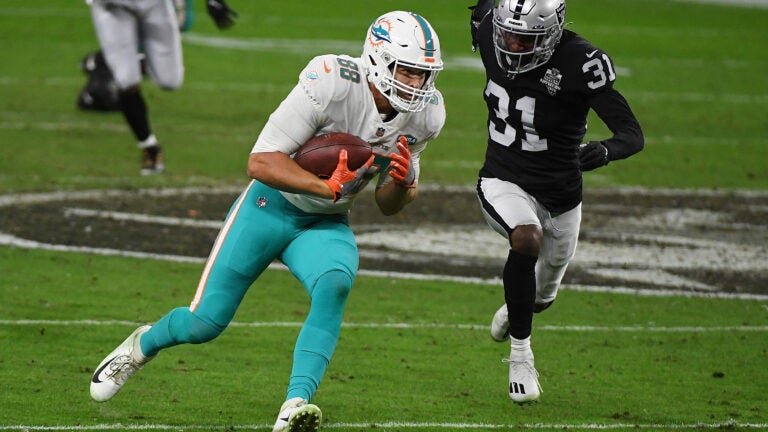 4 Dolphins to watch against the Patriots in Week 1 1