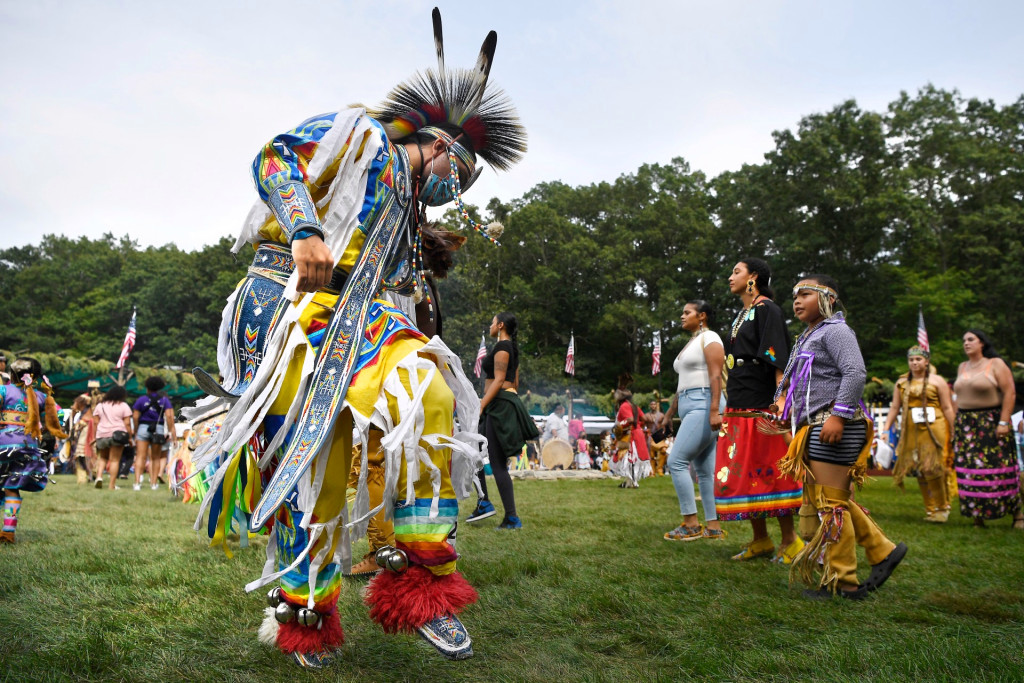 Push for Native American curriculum in schools makes
gains 1