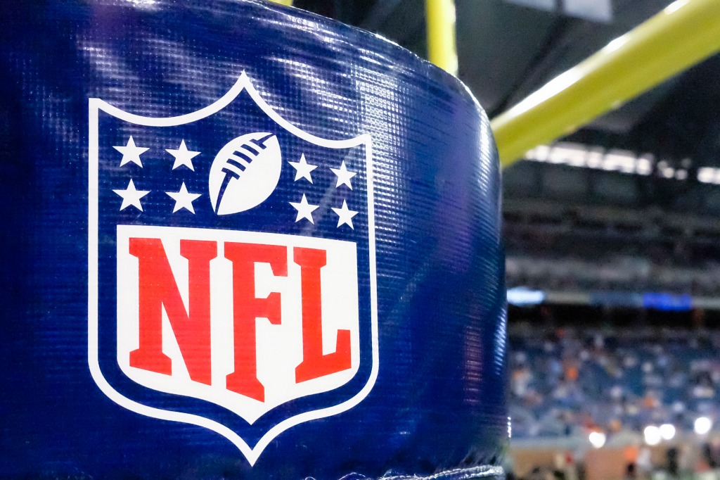 NFL urges players, team staff to report COVID-19
symptoms 1