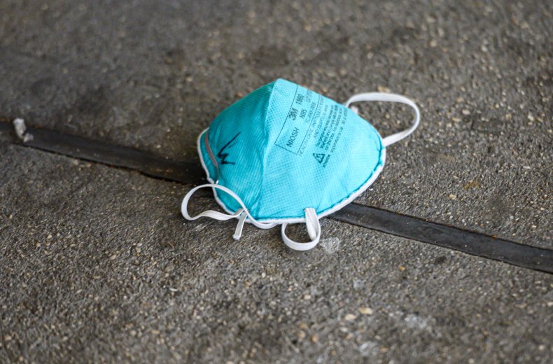 Doctor Who Said Masks Cause Carbon Dioxide Poisoning Has
License Revoked 1