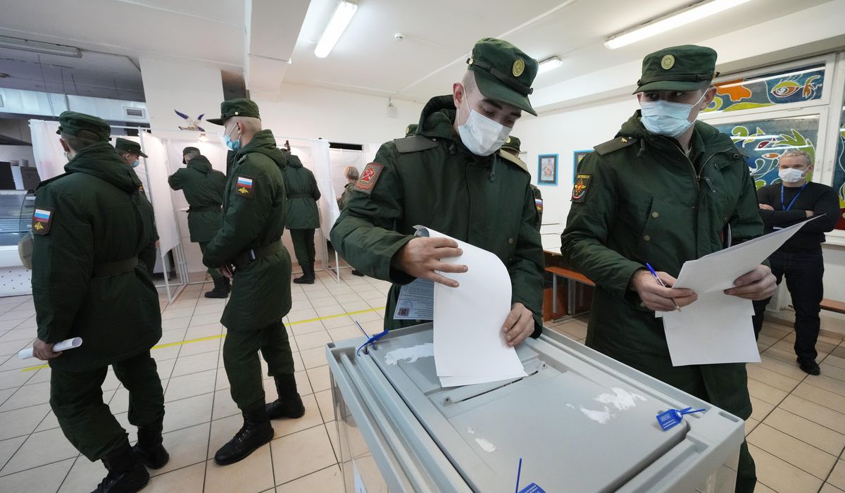 Navalny app removed from online stores as Russian polls
open 1