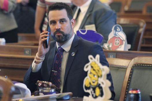 Kansas lawmaker accused of kicking teen in the groin while
teaching an art class 1