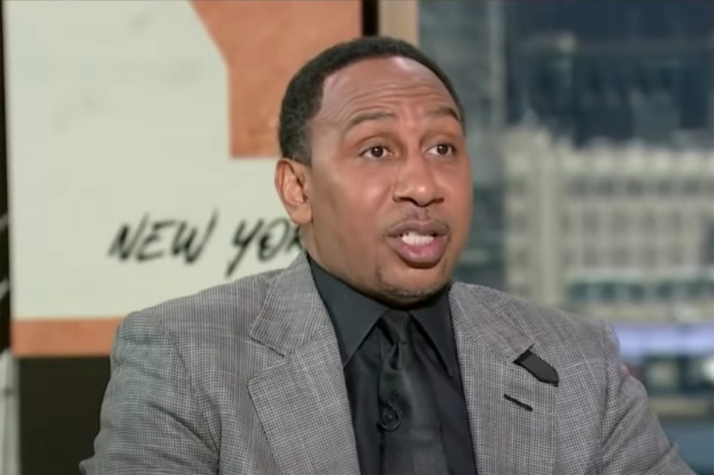 Stephen A. Smith says NFL should mandate COVID-19 vaccine
for players 1
