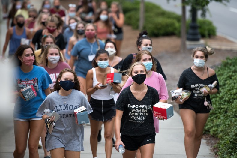 Federal Court Ruling on Mask Mandate Ban Stands Despite S.C.
Court's Disagreement 1