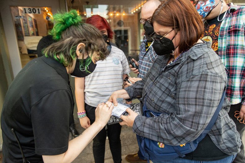 King County, Washington's Most Populous, Reinstates Mask
Mandate for Large Outdoor Events 1