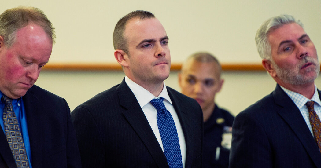 Officer Faces Discipline 5 Years After Killing Mentally Ill
Woman 1