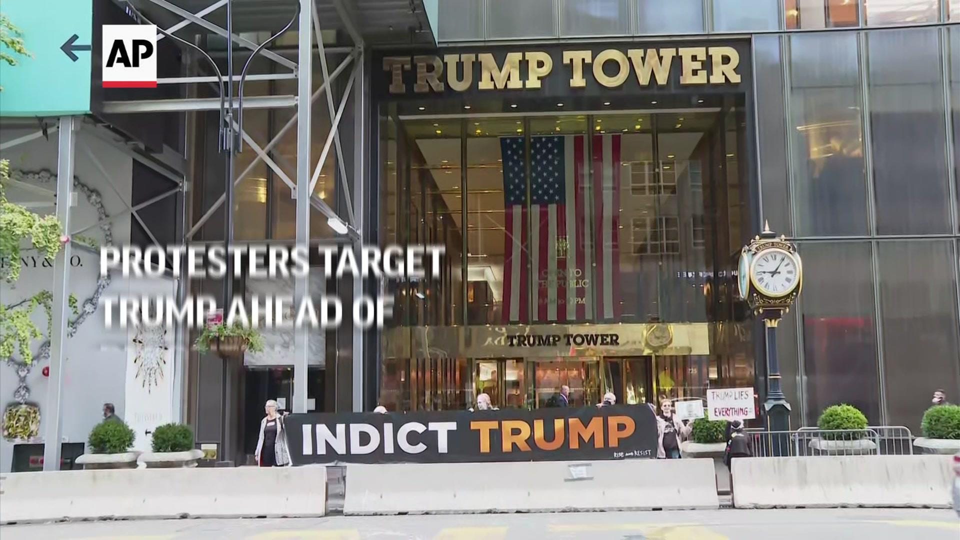 Protesters target Trump ahead of deposition 1 Protesters target Trump ahead of deposition 1